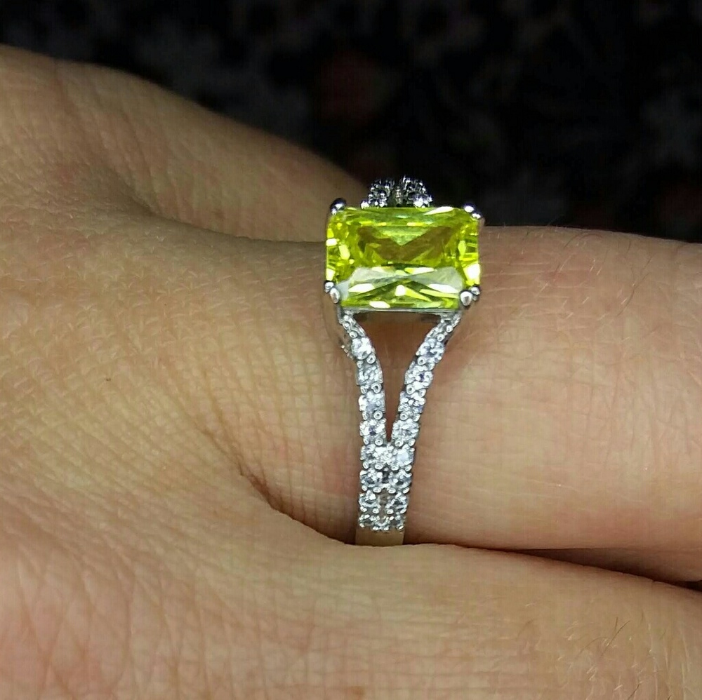 Canary CZ Emerald Cut with White CZ accents SZ 7